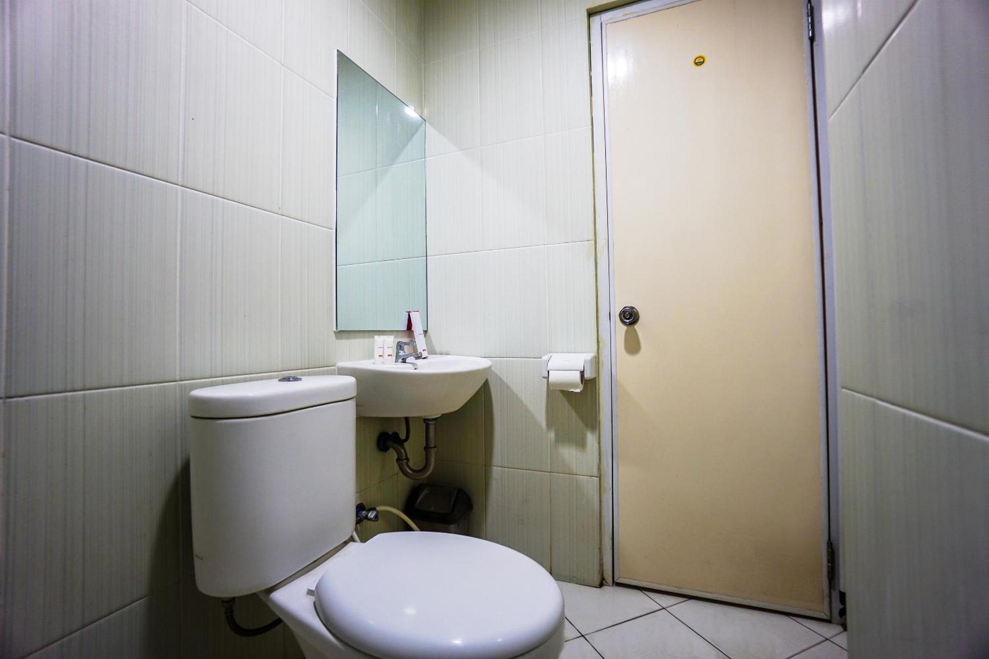 Hotel O Makassar Near Gereja Advent Tikala Baru Formerly Rid'S Hotel Manado Extérieur photo